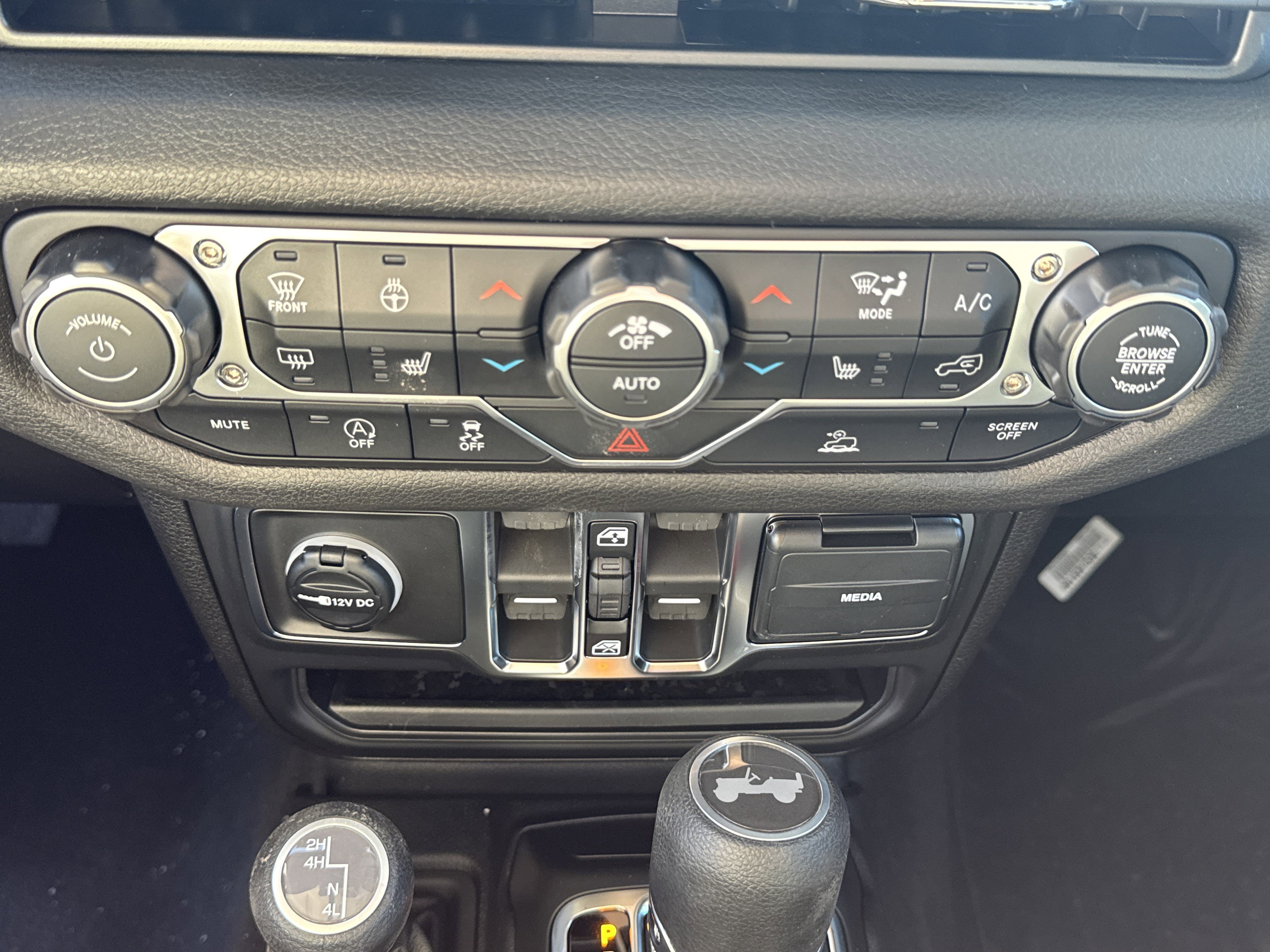 New 2026 Jeep Wrangler Sport S image 19