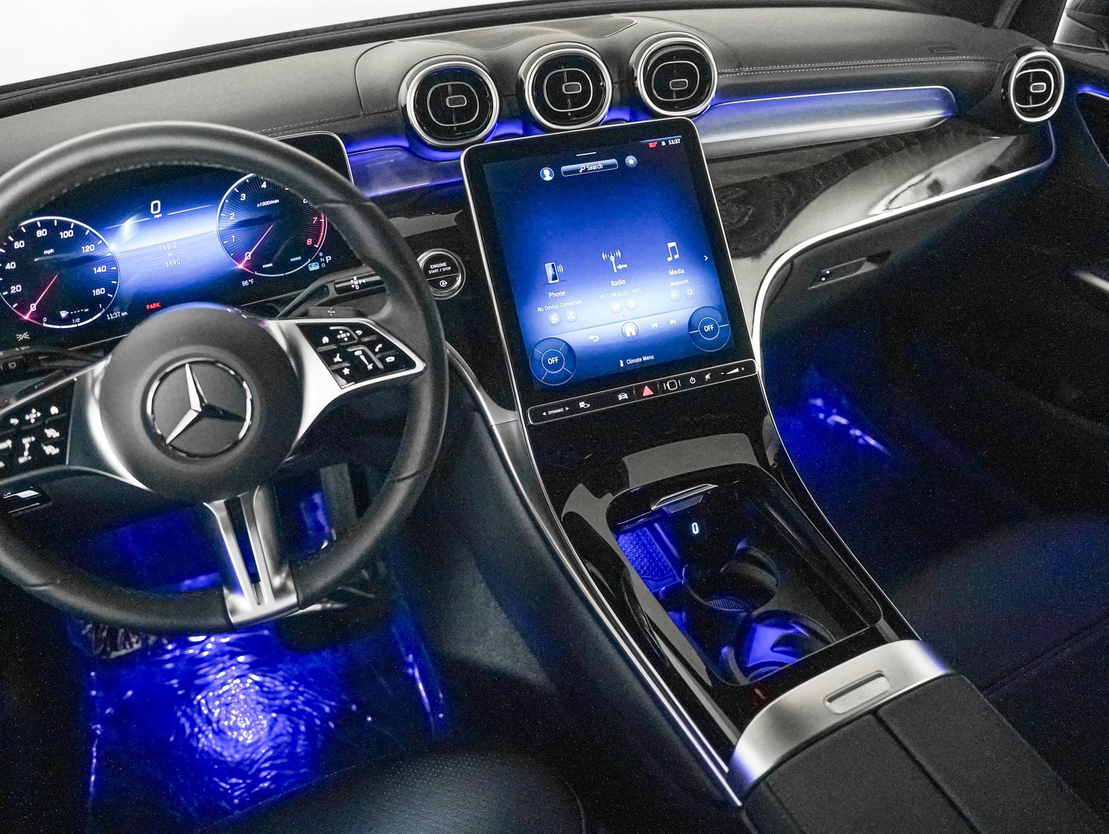 Used 2024 Mercedes-Benz GLC 300 image 14