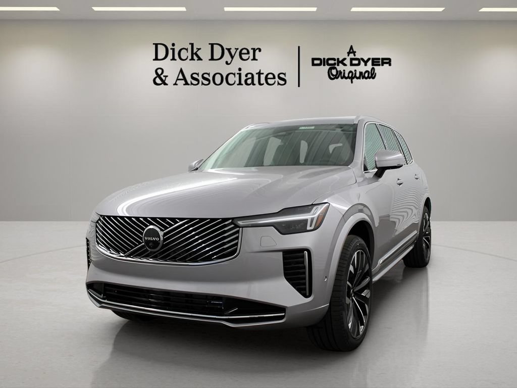 New 2026 Volvo XC90 B6 Plus w/ Protection Package Premier AWD/4WD image 7