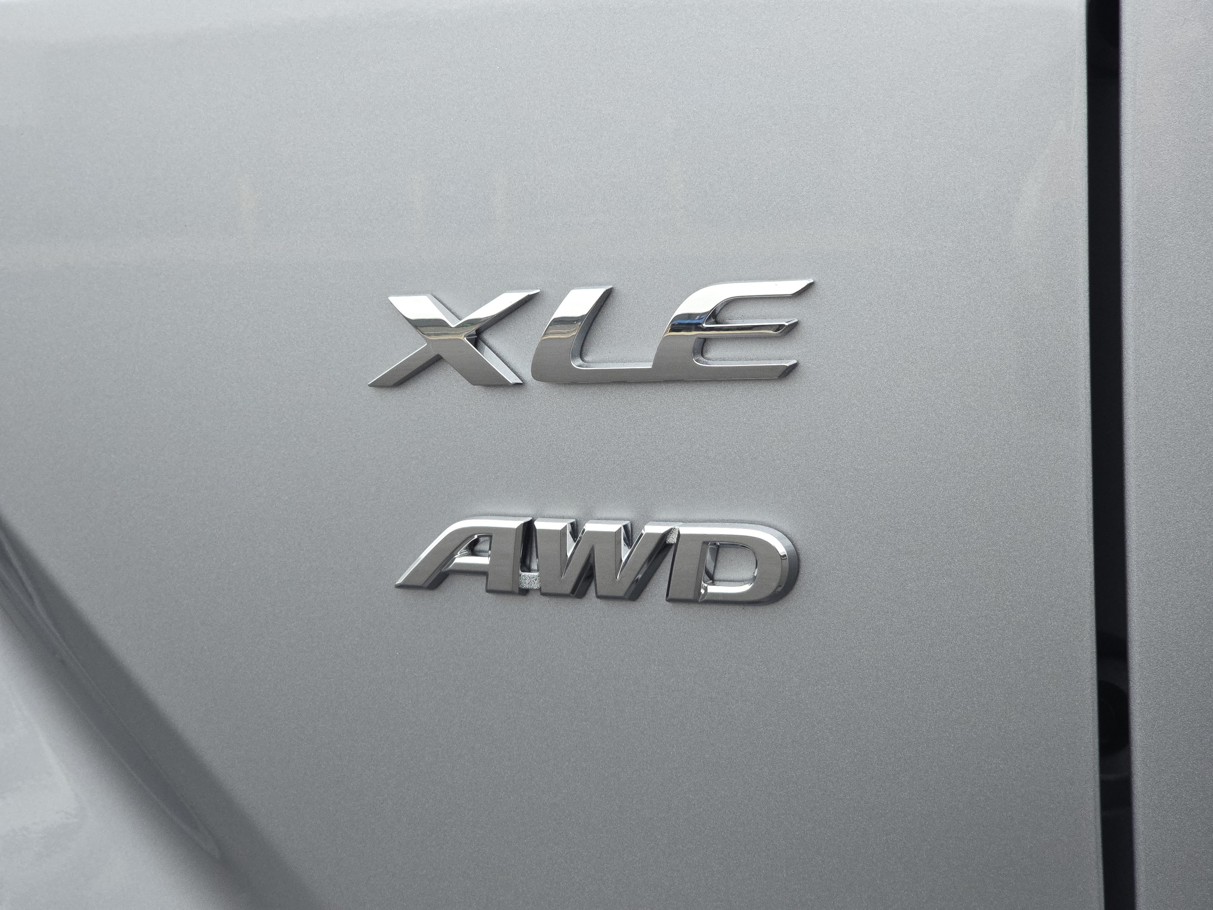 Used 2026 Toyota Corolla Cross XLE AWD/4WD image 14