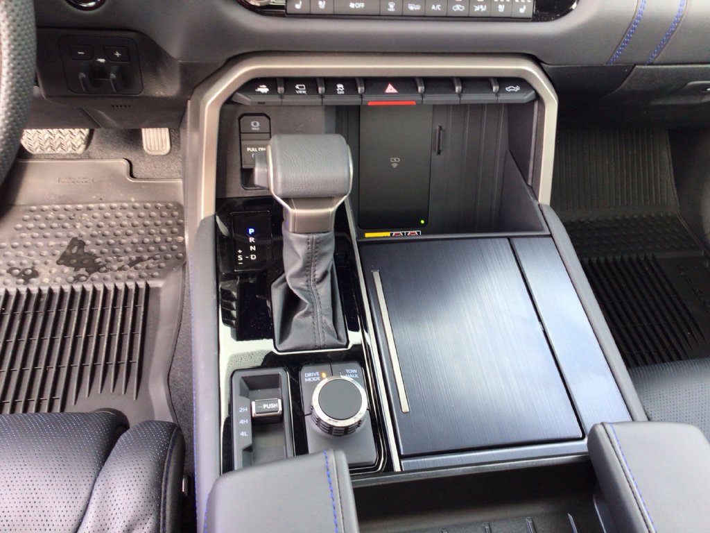 New 2026 Toyota Tundra Platinum AWD/4WD image 16