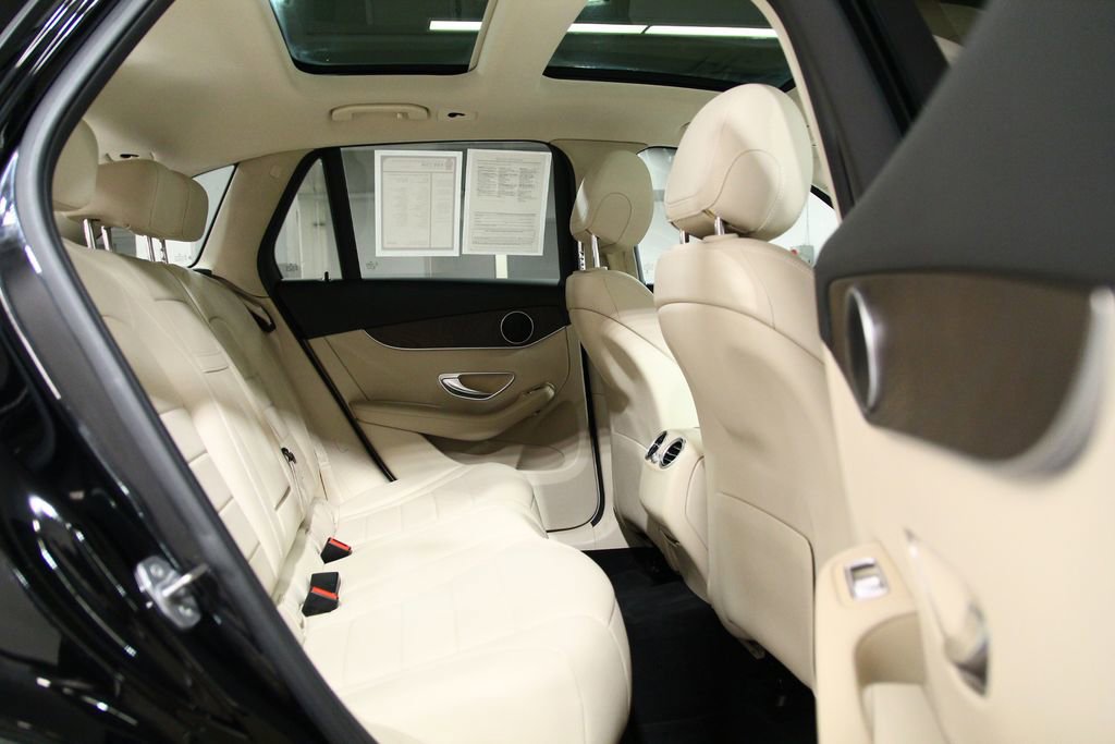 Used 2019 Mercedes-Benz GLC 300 4MATIC image 27