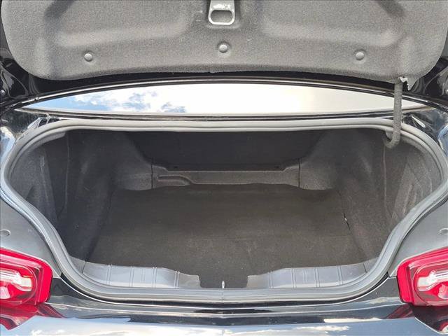 Used 2020 Chevrolet Camaro LS RWD image 6