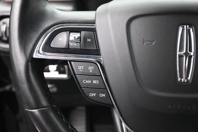 Used 2023 Lincoln Nautilus Reserve AWD/4WD image 29