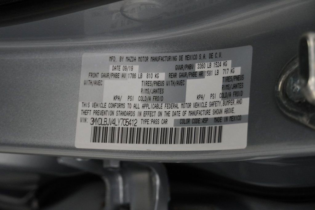 Used 2020 Toyota Yaris XLE image 51