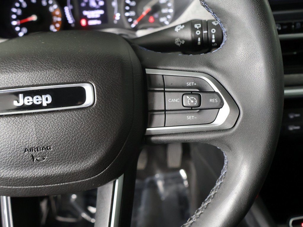 Used 2022 Jeep Compass Latitude AWD/4WD image 39