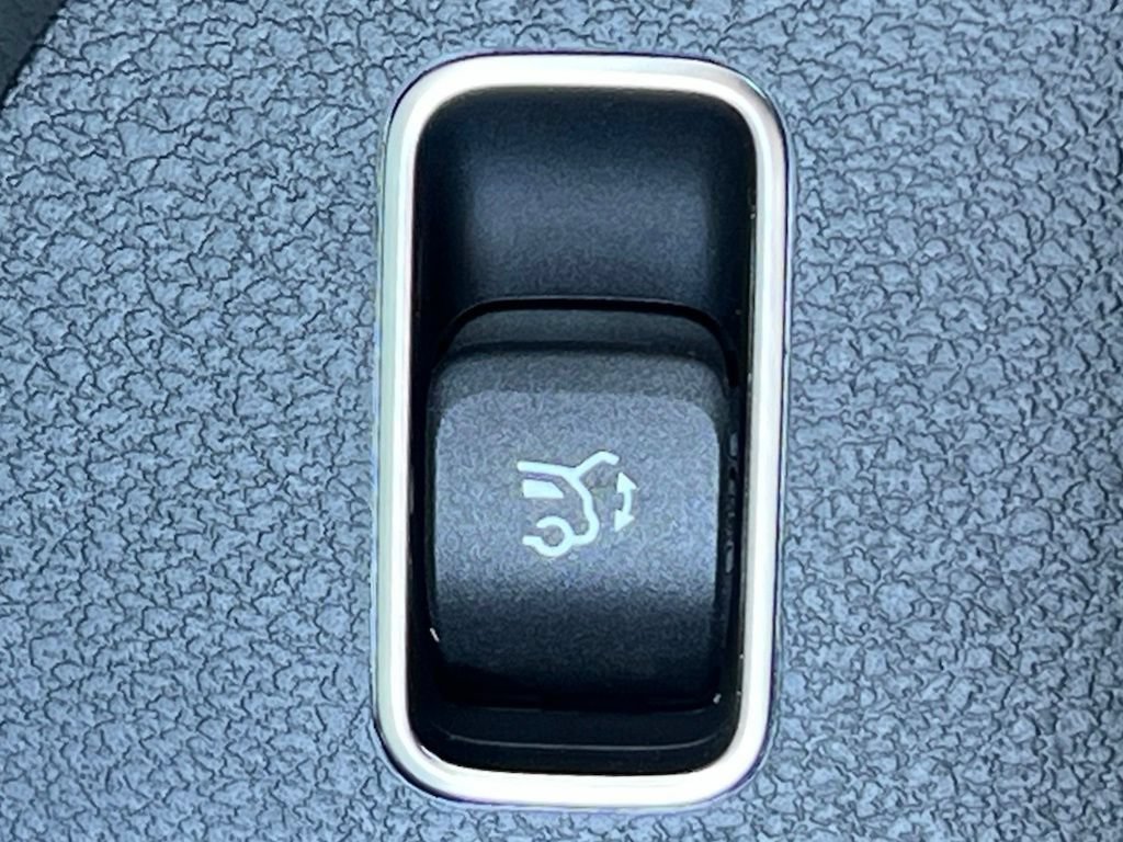 Certified 2026 Mercedes-Benz GLS 450 4MATIC image 37