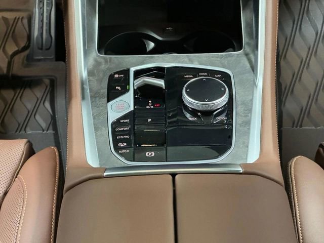 New 2026 BMW X6 M60i image 17