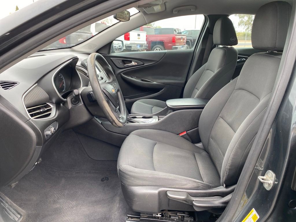 Used 2017 Chevrolet Malibu LS FWD image 17