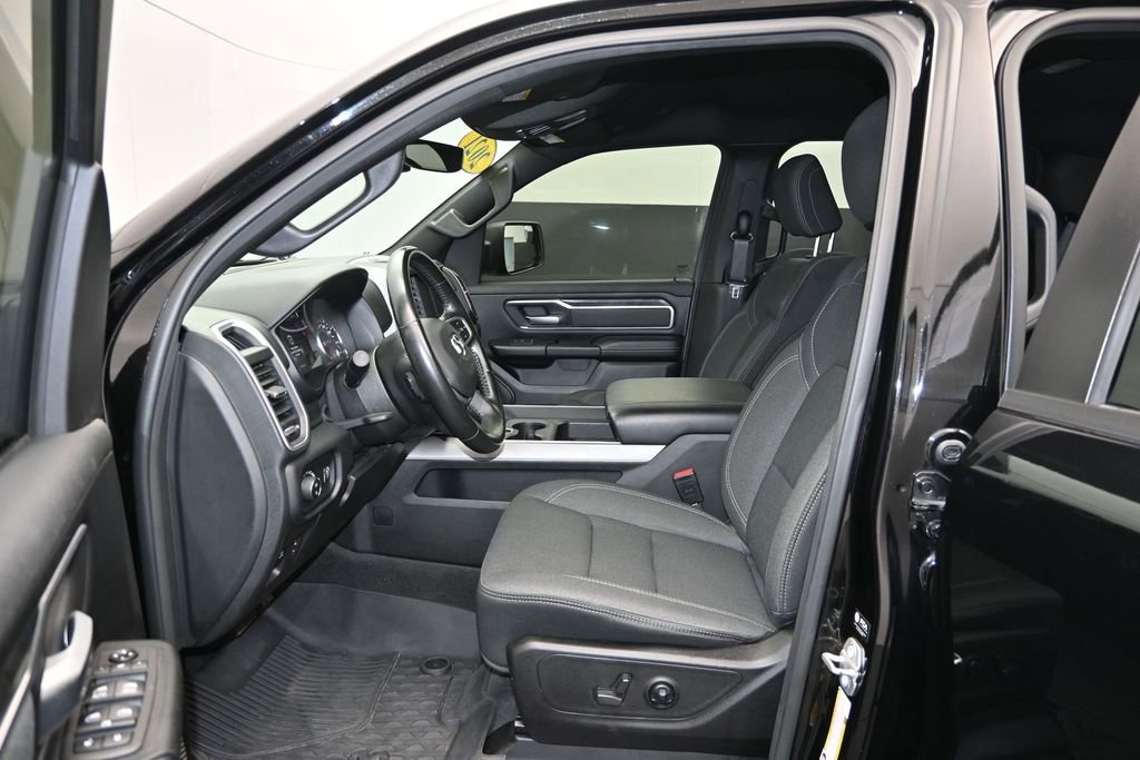 Used 2021 RAM 1500 Big Horn AWD/4WD image 12