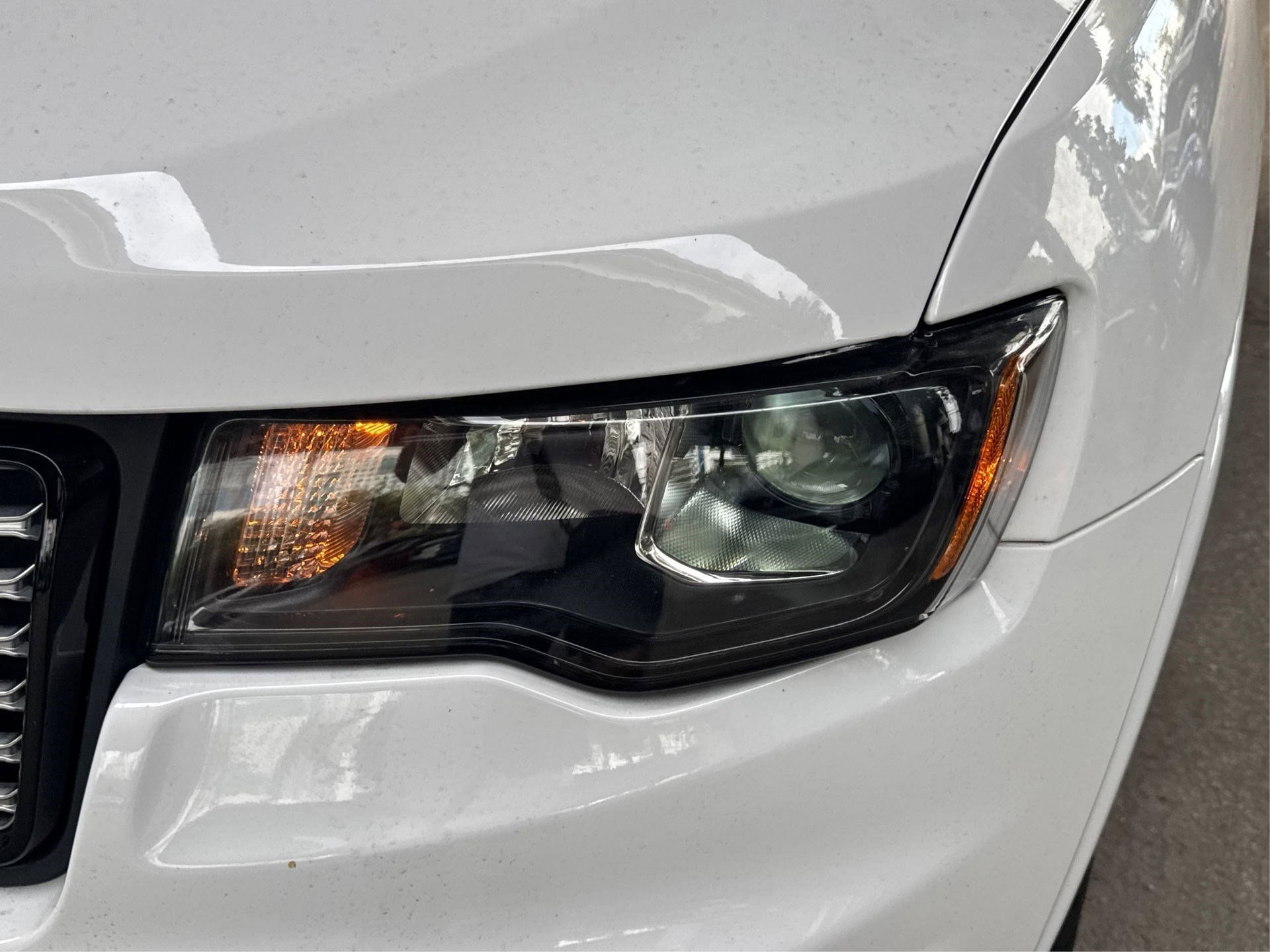 Used 2021 Jeep Grand Cherokee Laredo X image 18