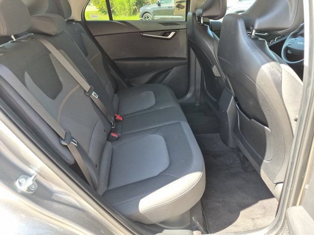 Used 2025 Kia Niro LX FWD image 28