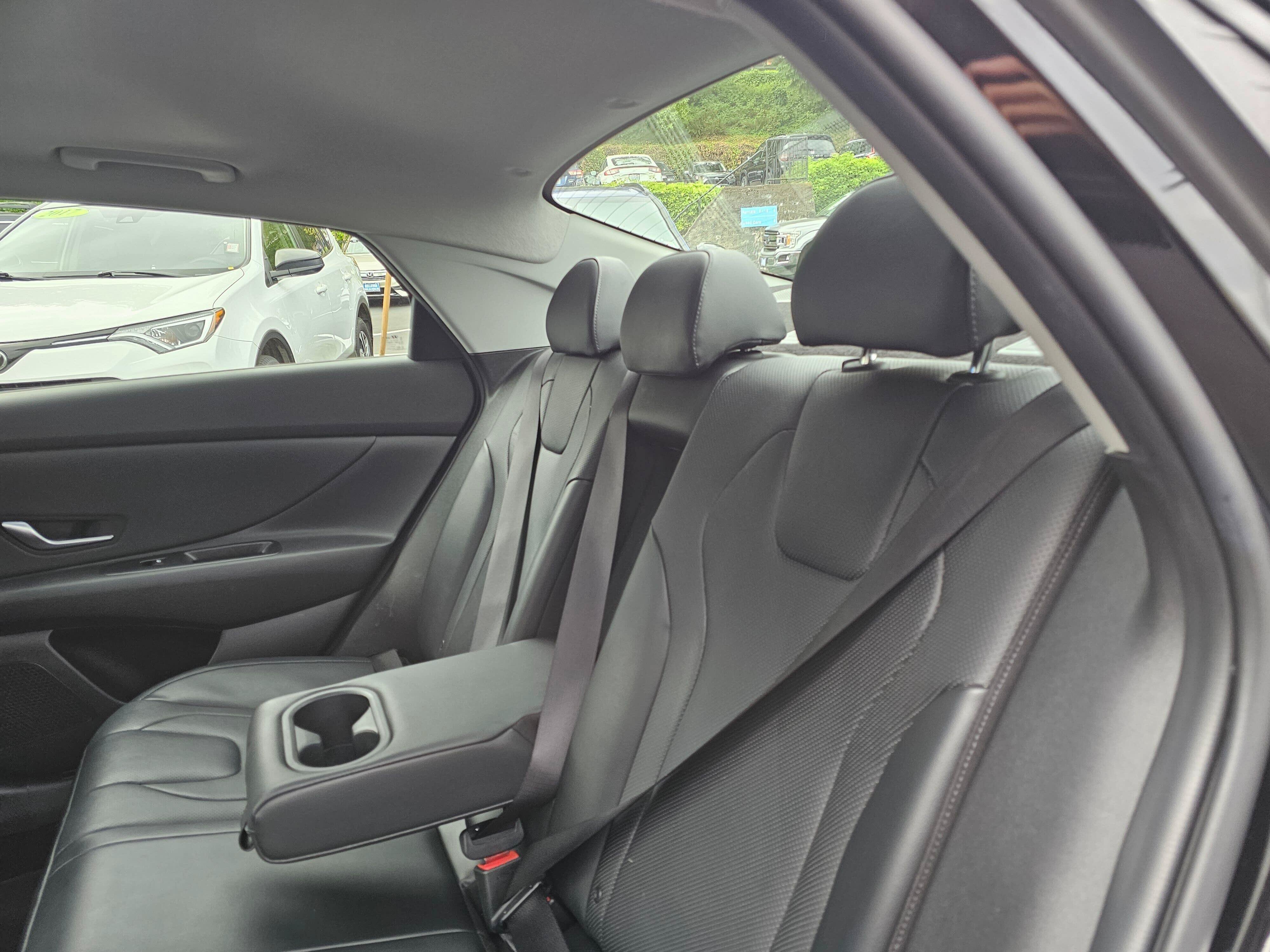 Used 2023 Hyundai Elantra Limited FWD image 19