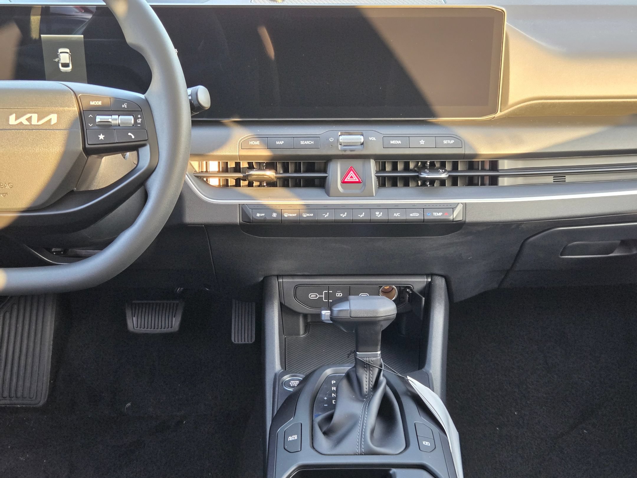 New 2026 Kia K4 FWD image 12