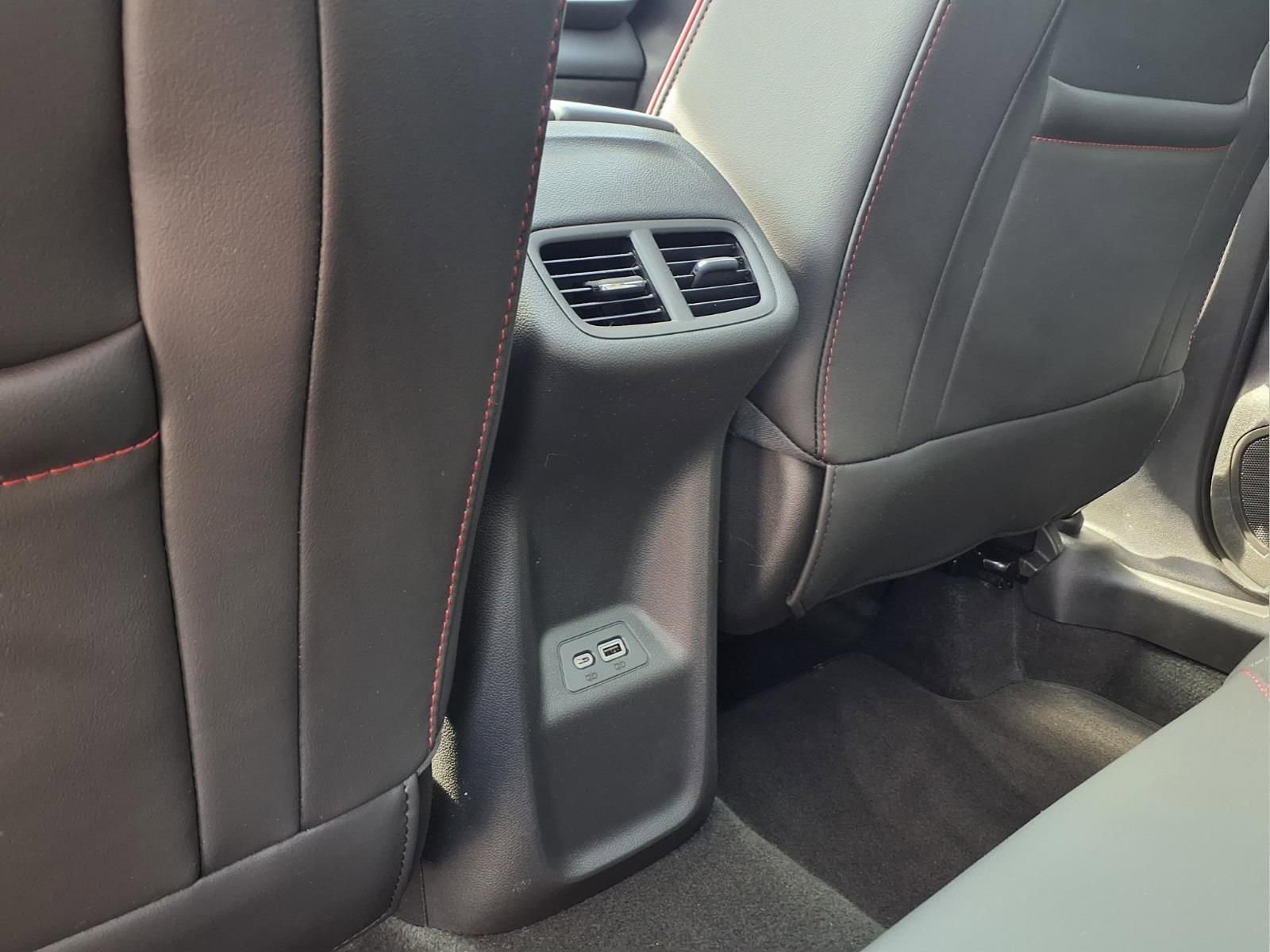 Used 2023 Buick Envision Essence w/ Sport Touring Package image 23