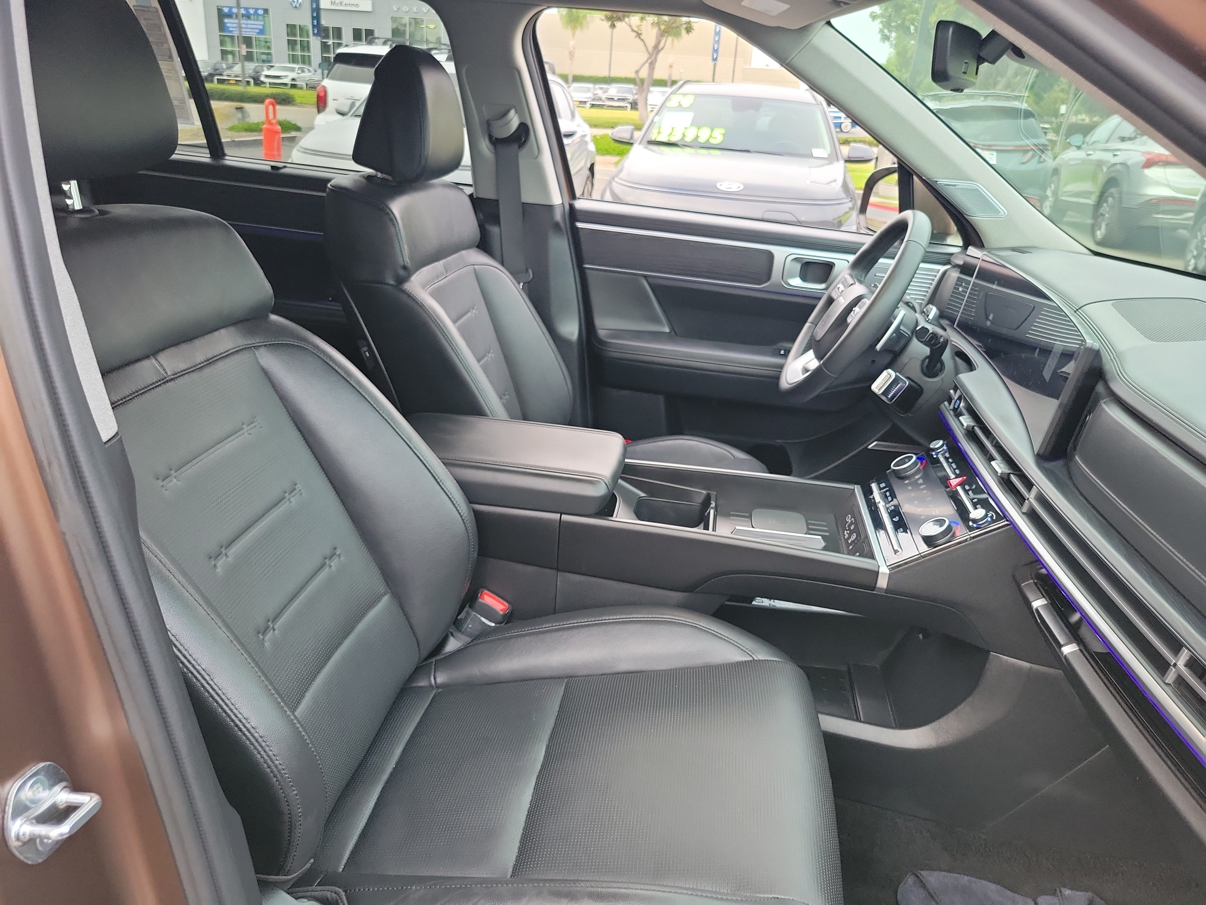 Certified 2025 Hyundai Santa Fe Limited AWD/4WD image 22