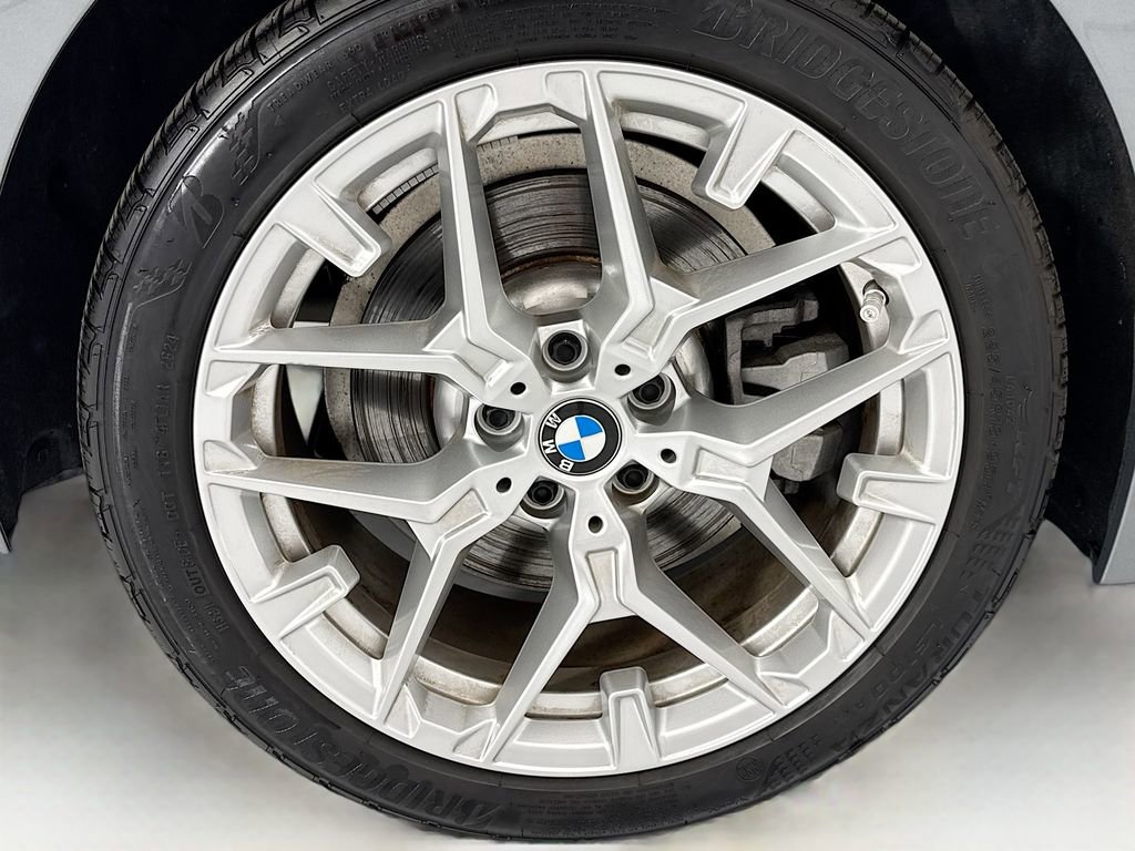 Used 2025 BMW 330i xDrive Sedan w/ M Sport Package AWD/4WD image 32