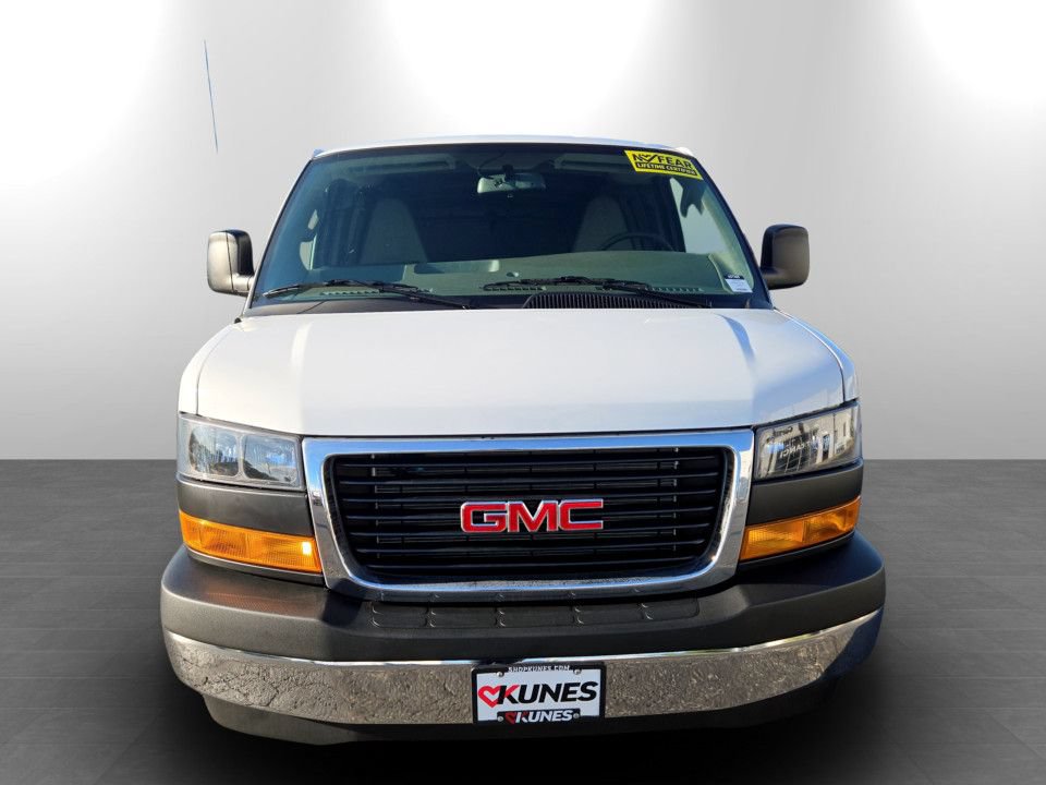 New 2026 GMC Savana 3500 w/ Driver Convenience Package RWD image 4