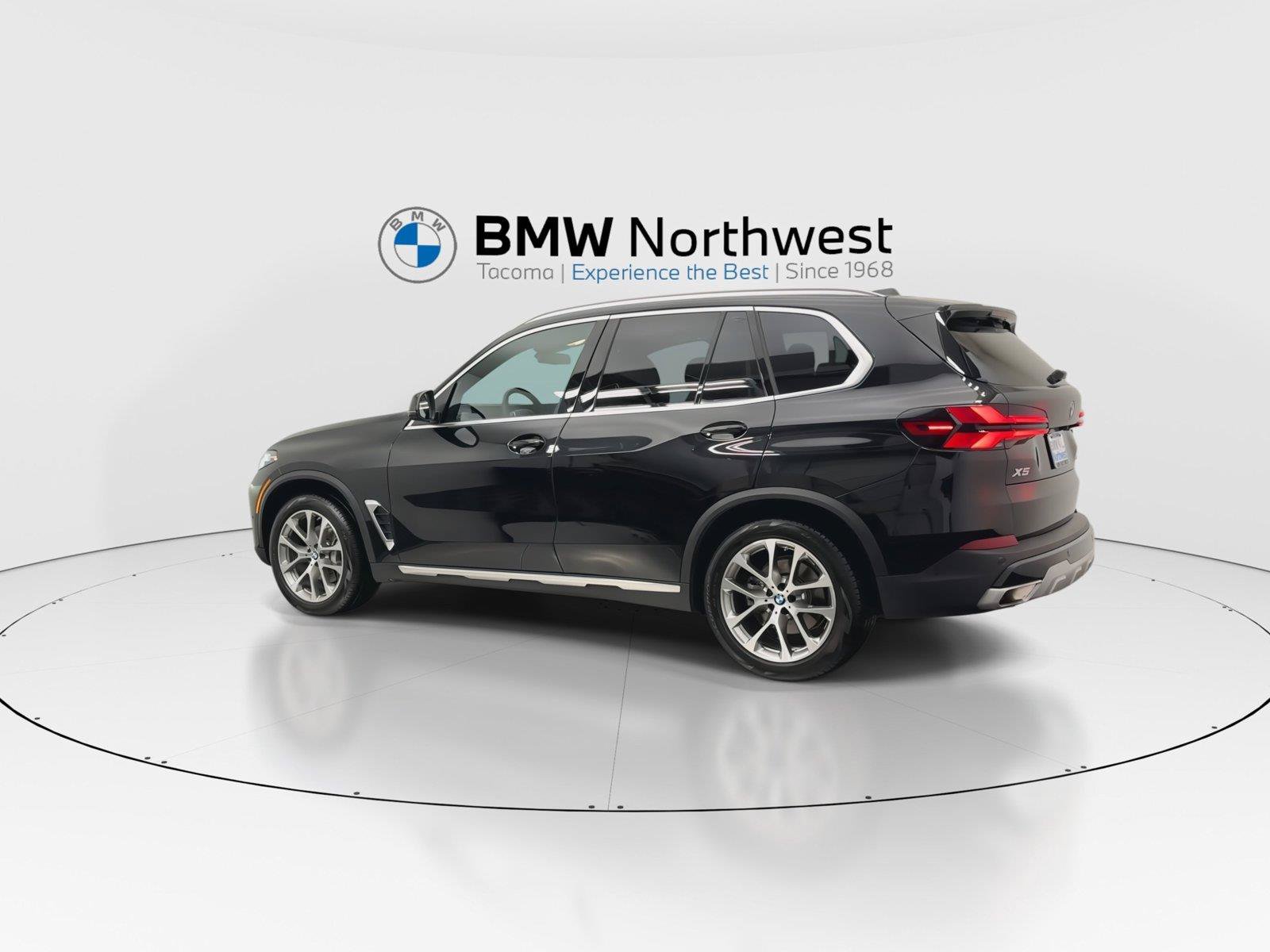 Used 2024 BMW X5 xDrive40i w/ Premium Package AWD/4WD image 12