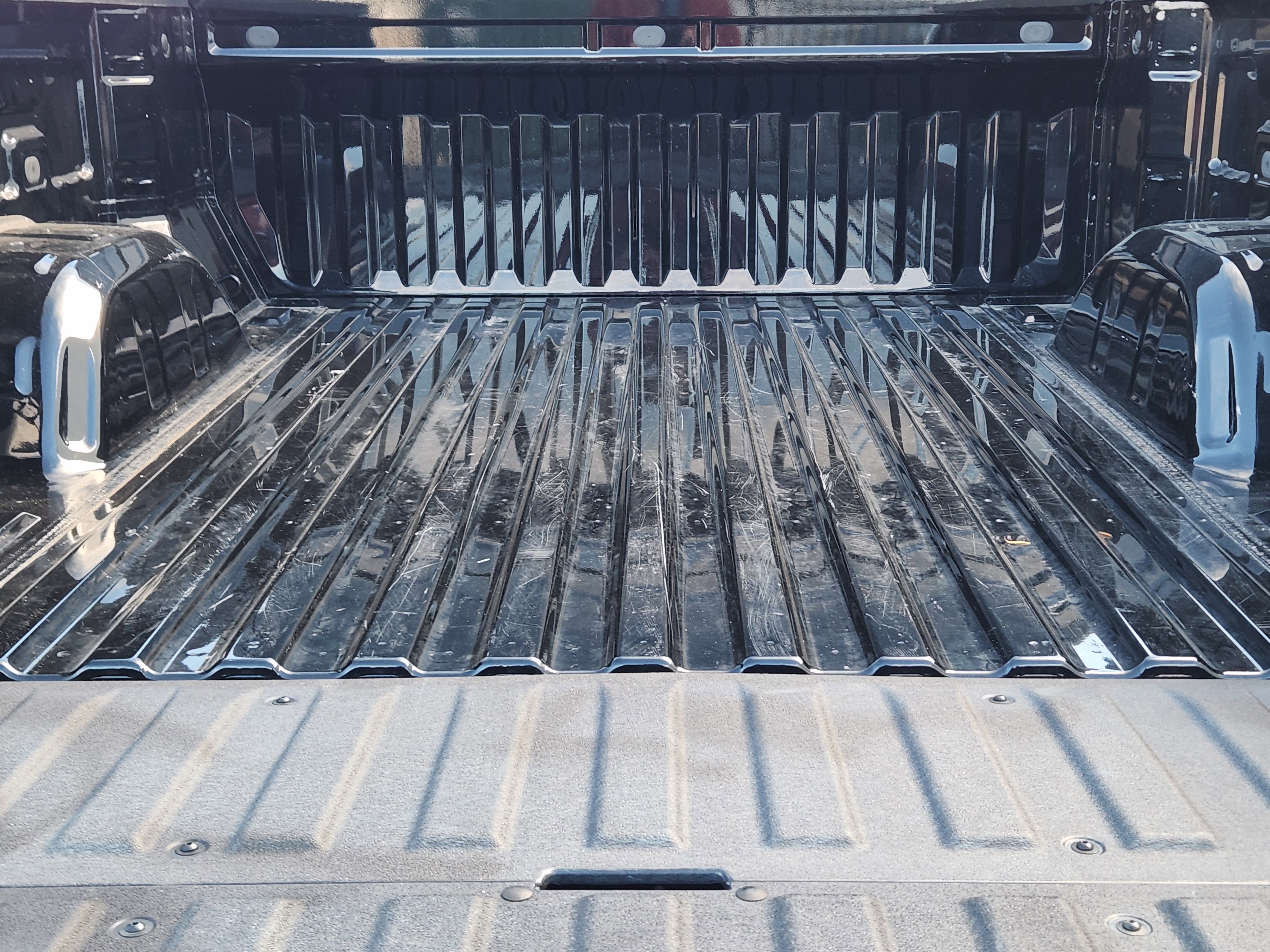 Used 2023 GMC Sierra 1500 SLT w/ SLT Convenience Package image 34