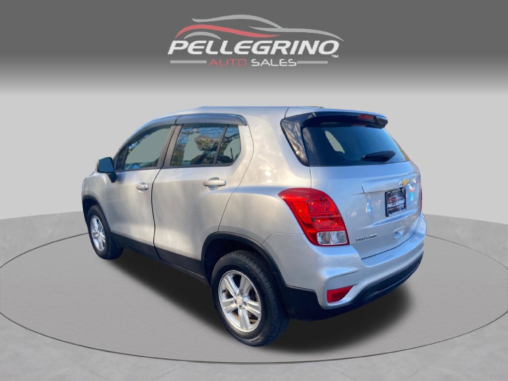 Used 2017 Chevrolet Trax LS AWD/4WD image 4