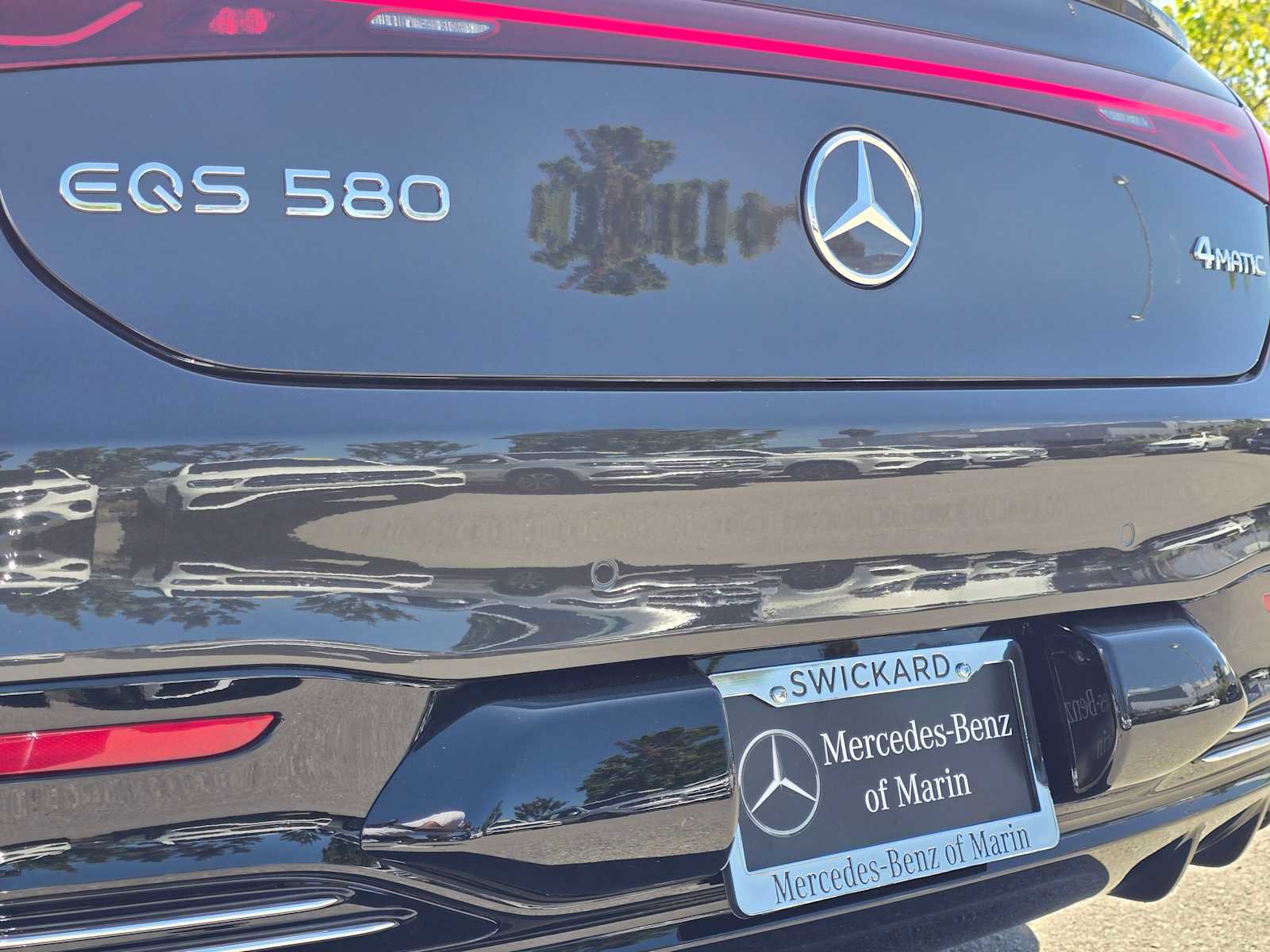 Used 2022 Mercedes-Benz EQS 580 4MATIC Sedan image 14