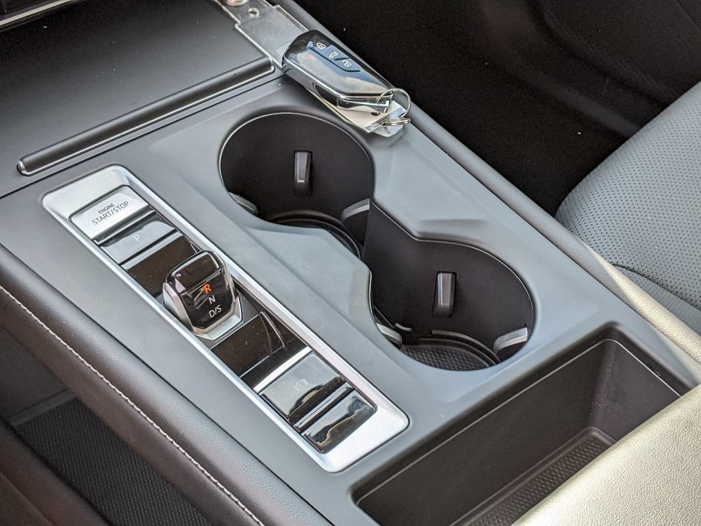 Certified 2024 Volkswagen Atlas SE FWD image 18