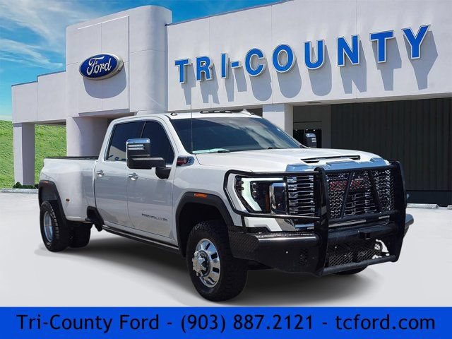 Used 2024 GMC Sierra 3500 Denali w/ Denali Reserve Package AWD/4WD image 1