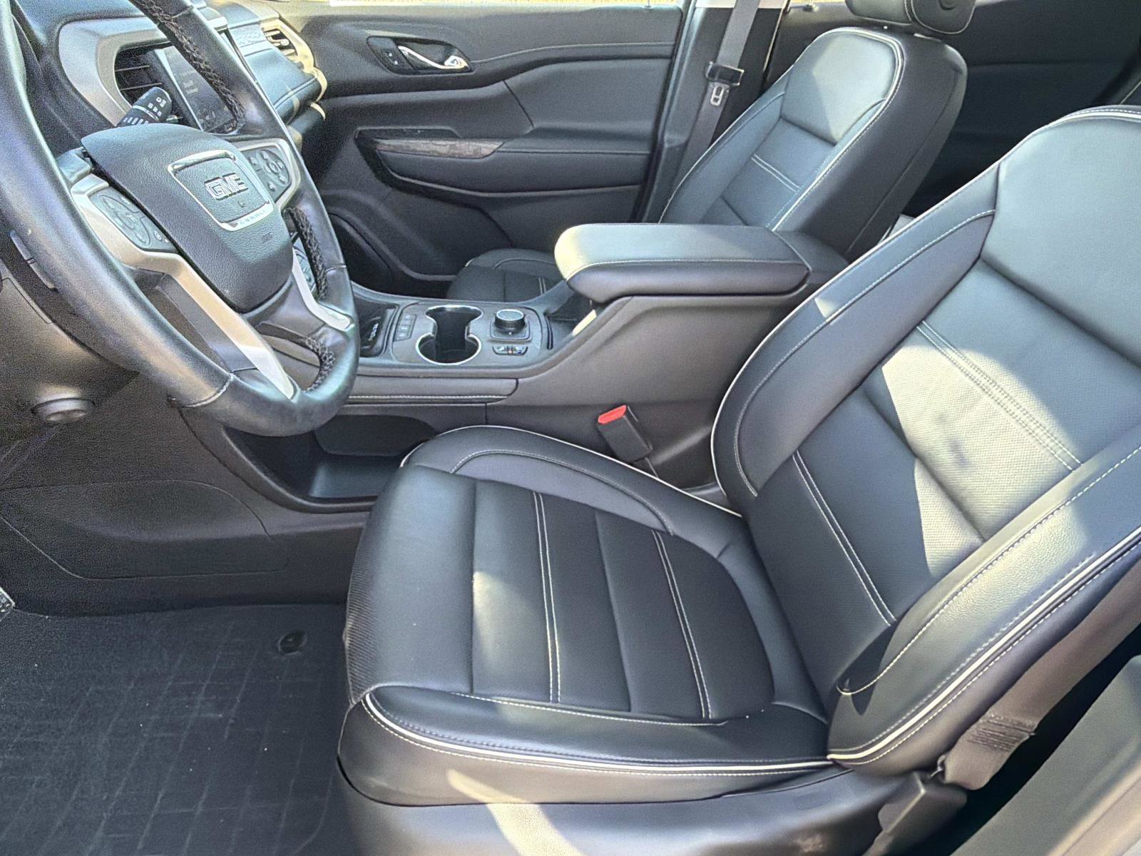 Used 2023 GMC Acadia Denali w/ Denali Ultimate Package image 13