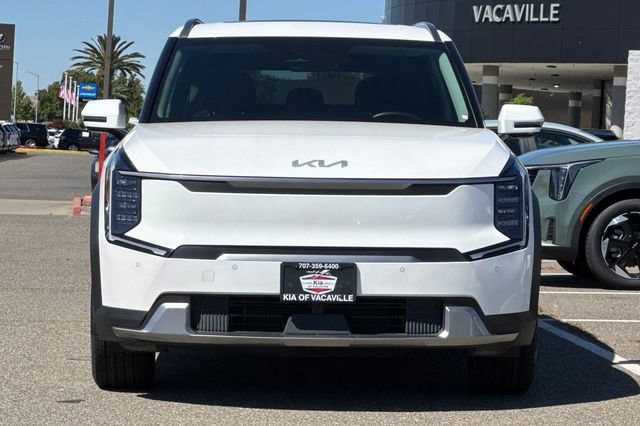 Certified 2024 Kia EV9 Wind AWD/4WD image 11