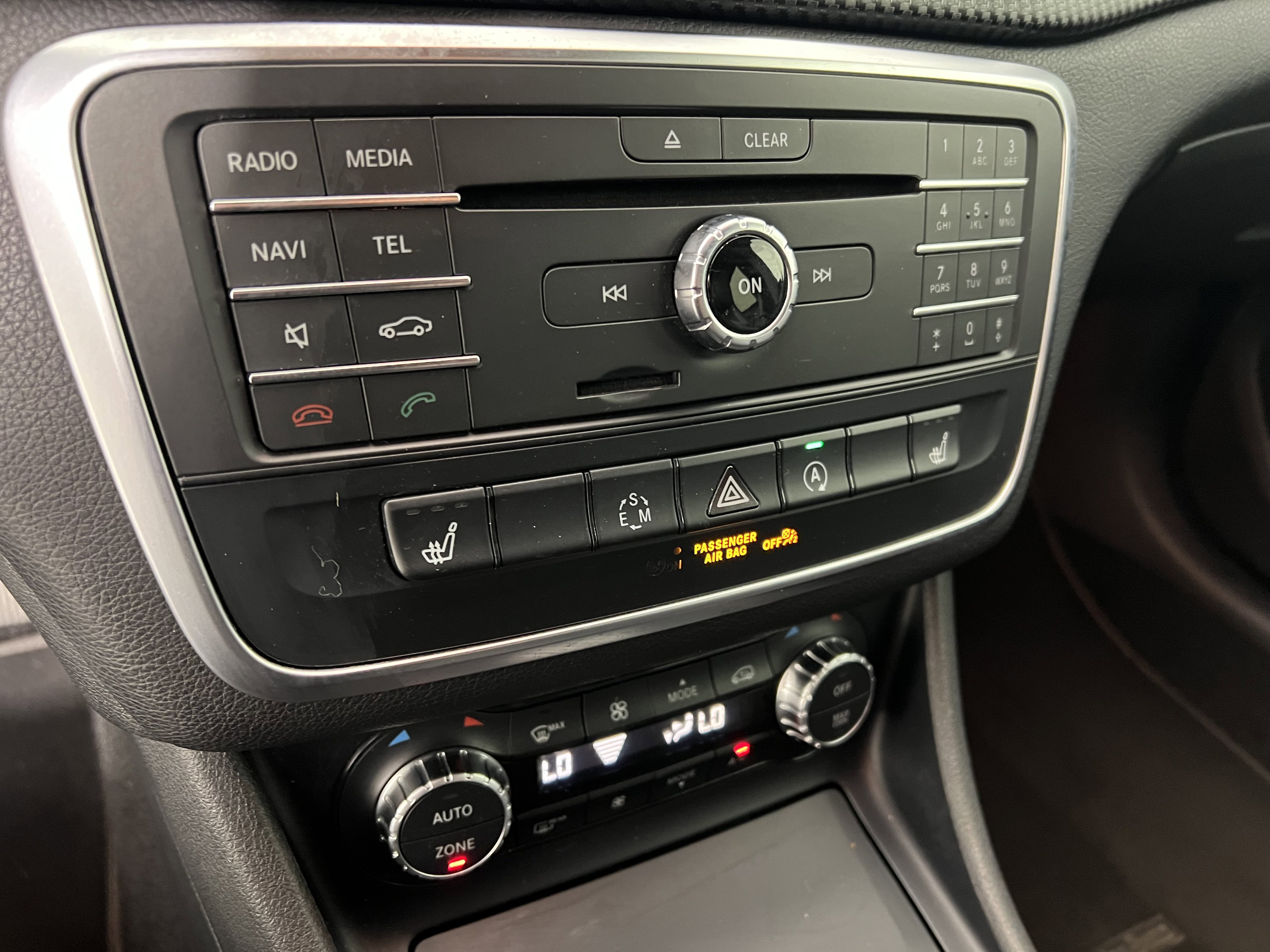 Used 2015 Mercedes-Benz CLA 250 4MATIC image 30