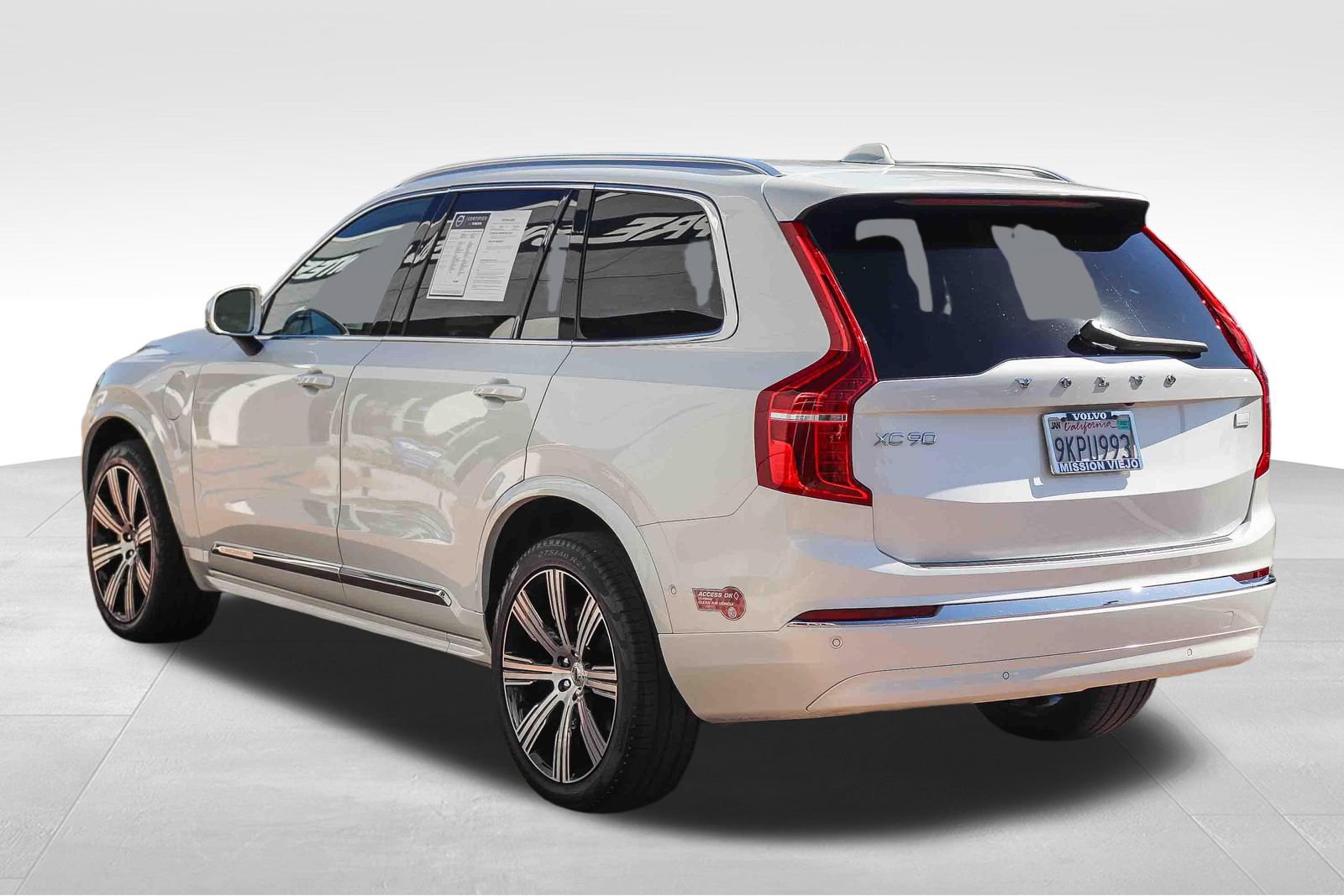 Used 2024 Volvo XC90 T8 Ultimate w/ Protection Package Premier AWD/4WD image 5