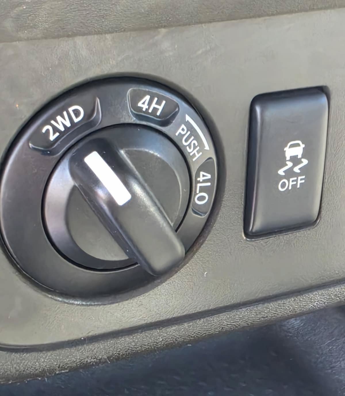Used 2014 Nissan Xterra S AWD/4WD image 9