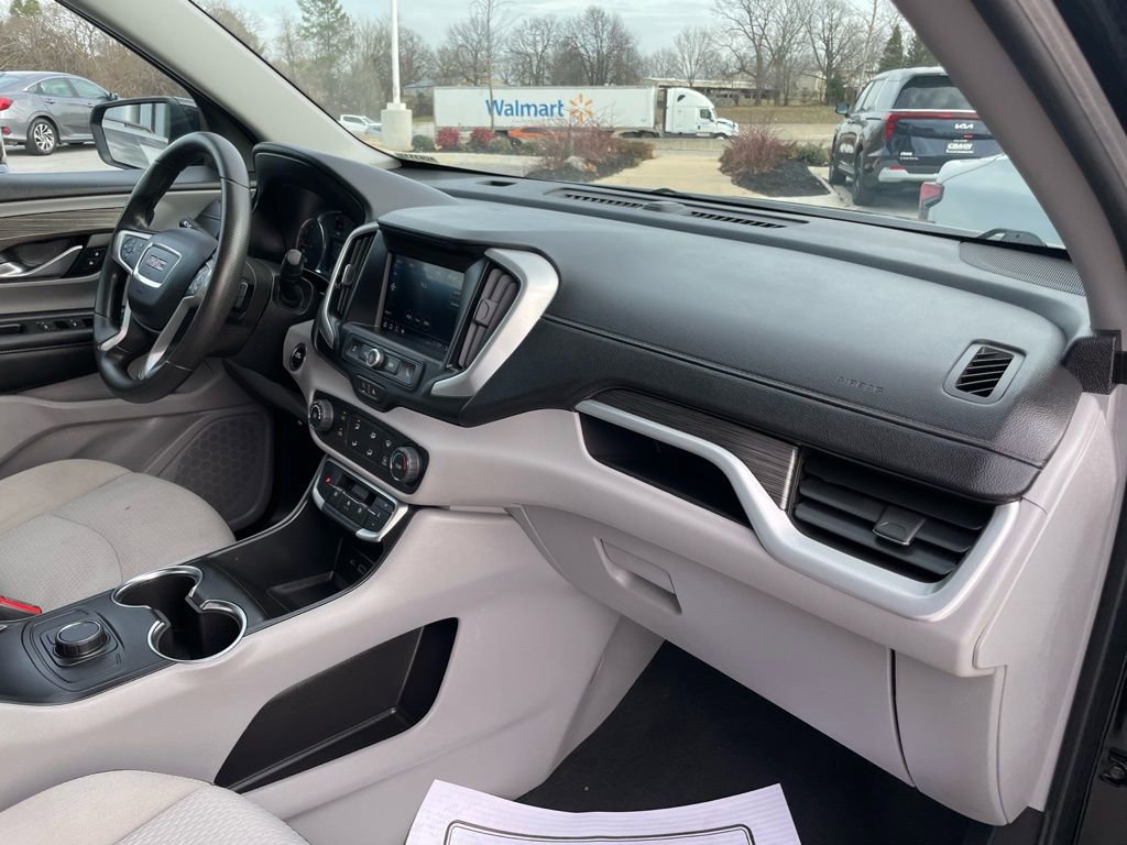 Used 2024 GMC Terrain SLE FWD image 27