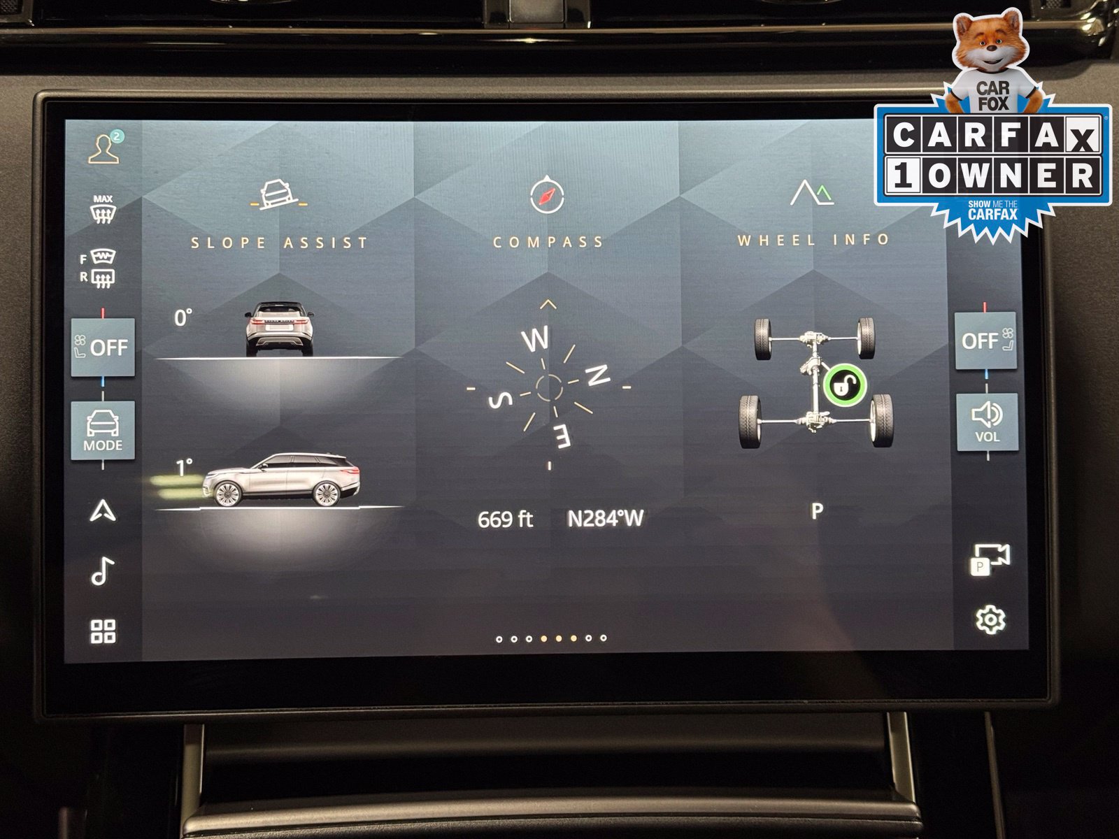 Used 2025 Land Rover Range Rover Velar Dynamic SE AWD/4WD image 29