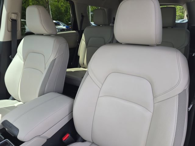 Certified 2025 Nissan Pathfinder SL w/ SL Premium Package FWD image 23