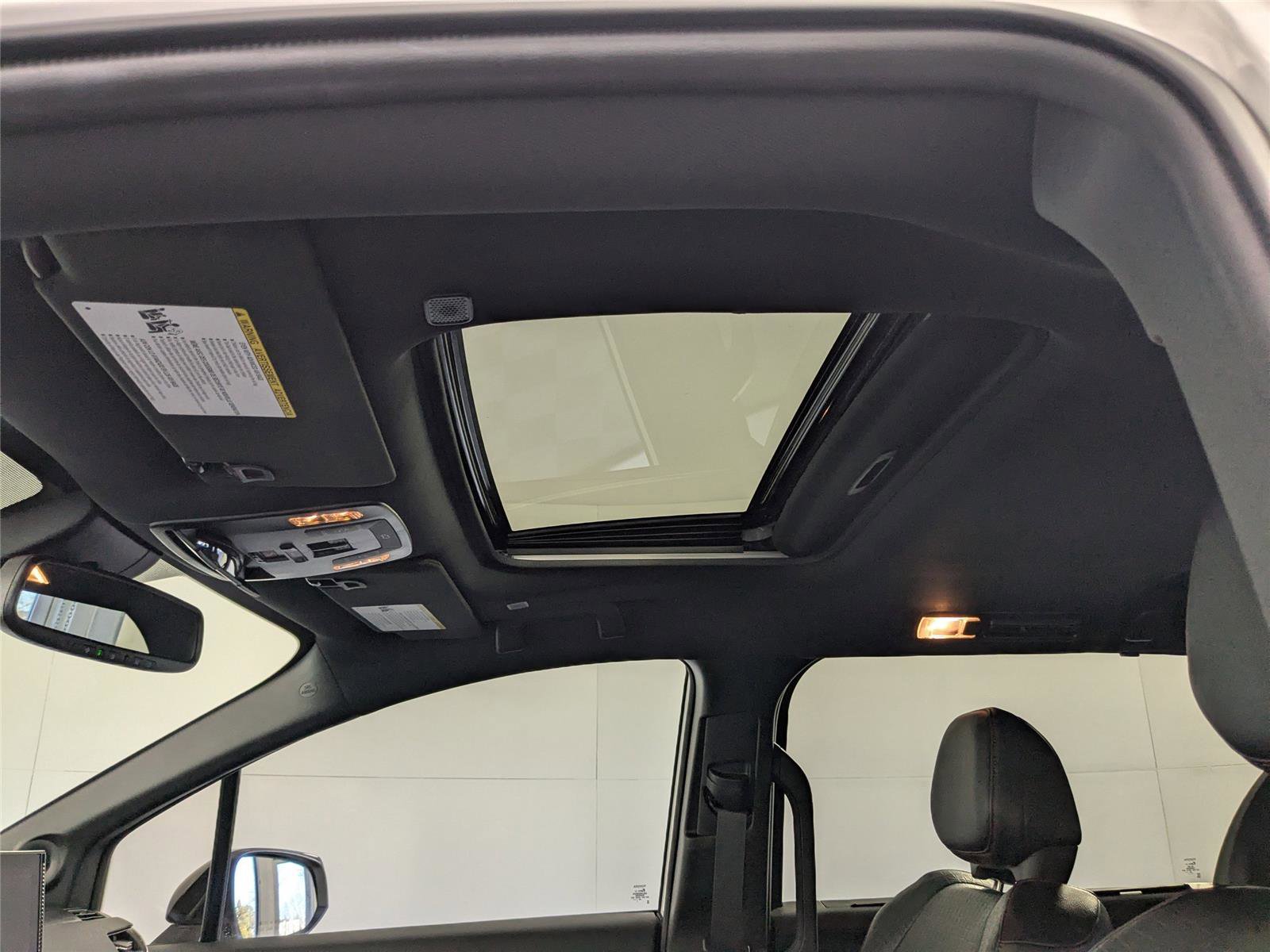 Used 2025 Toyota Sienna XSE image 13