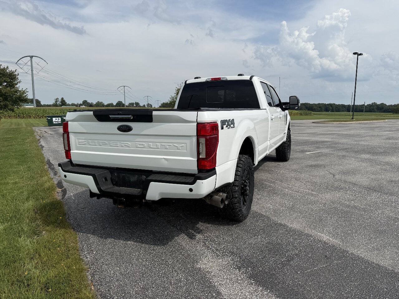 Used 2022 Ford F350 Lariat AWD/4WD image 8