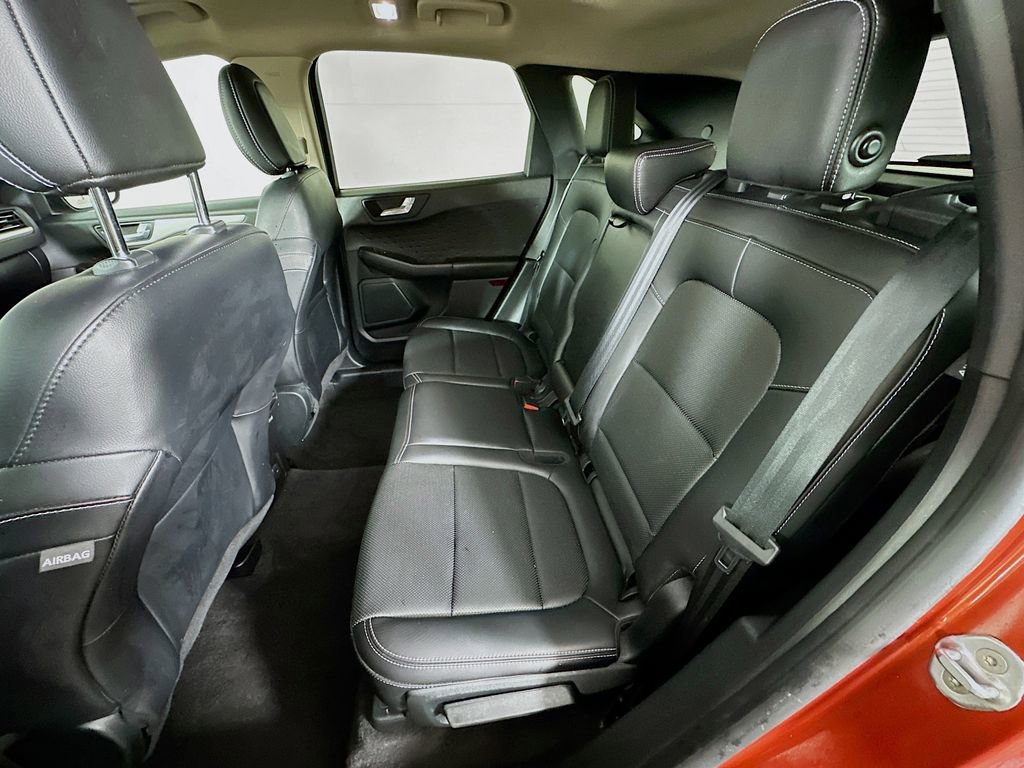 Used 2020 Ford Escape SEL image 32