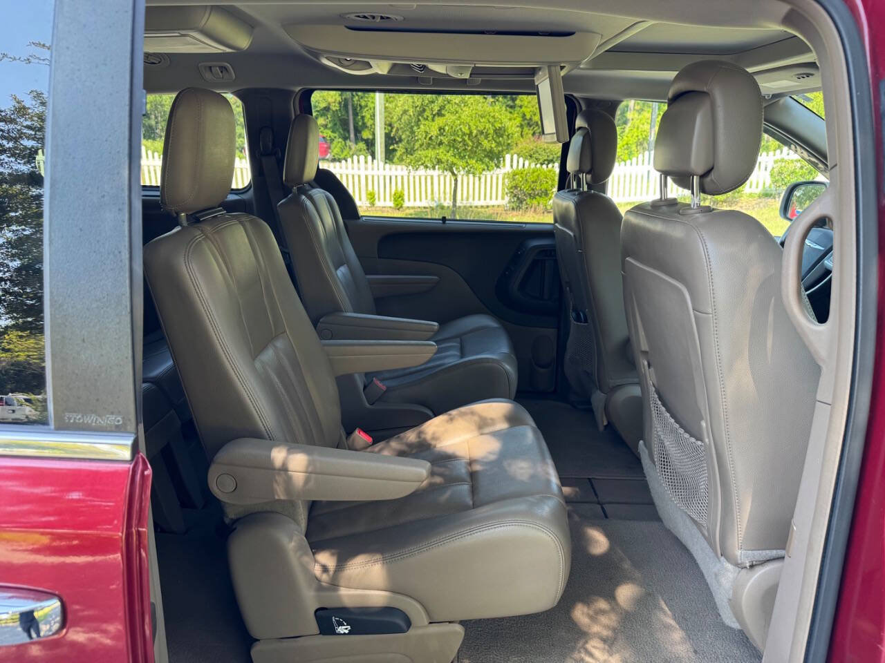 Used 2013 Chrysler Town & Country Touring-L w/ Entertainment Group #2 FWD image 42