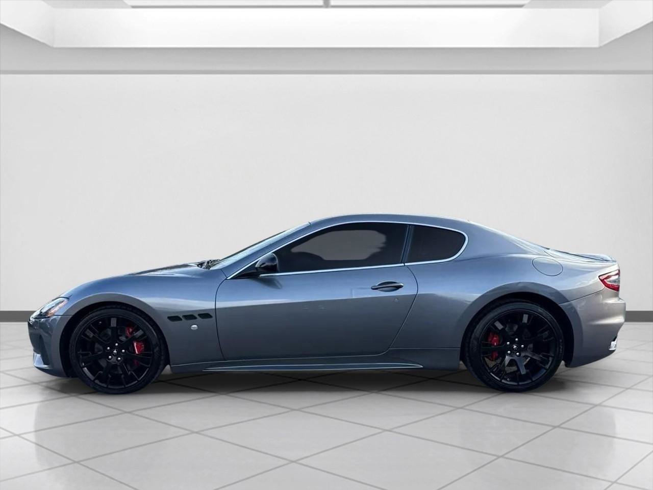 Used 2018 Maserati GranTurismo Sport image 3