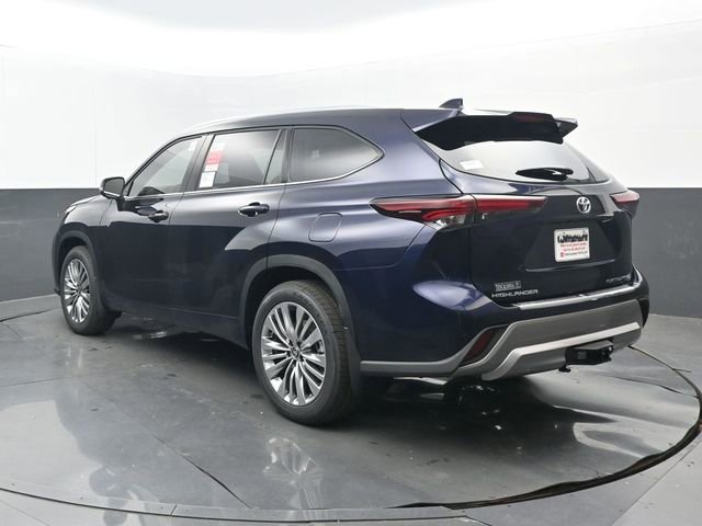 New 2026 Toyota Highlander Platinum AWD/4WD image 3