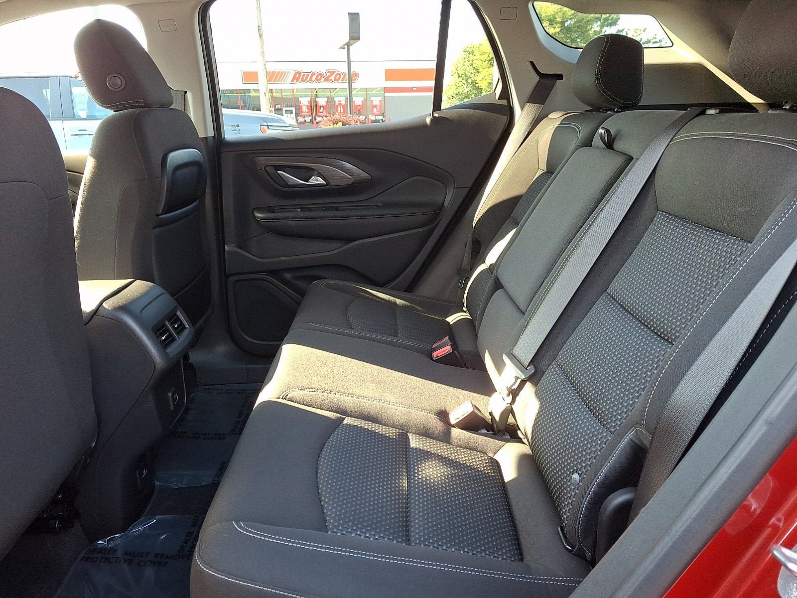 Used 2023 GMC Terrain SLE w/ Driver Convenience Package AWD/4WD image 10