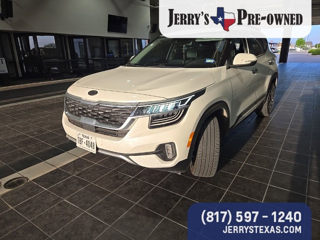 Used 2021 Kia Seltos SX w/ SX Sunroof Package image 2