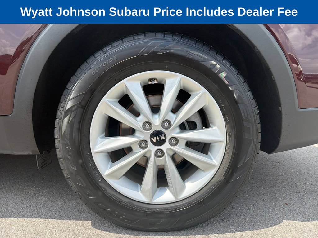 Used 2019 Kia Sorento AWD image 5
