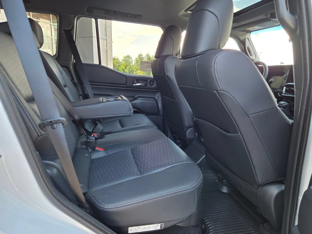 New 2027 Toyota Land Cruiser w/ Premium Package AWD/4WD image 15