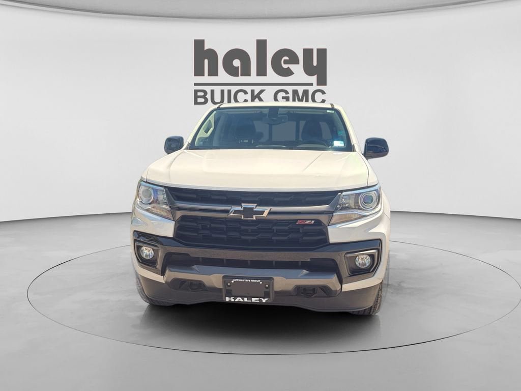 Used 2022 Chevrolet Colorado Z71 AWD/4WD image 8