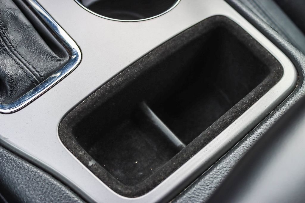 Used 2022 Jeep Grand Cherokee Laredo X image 33