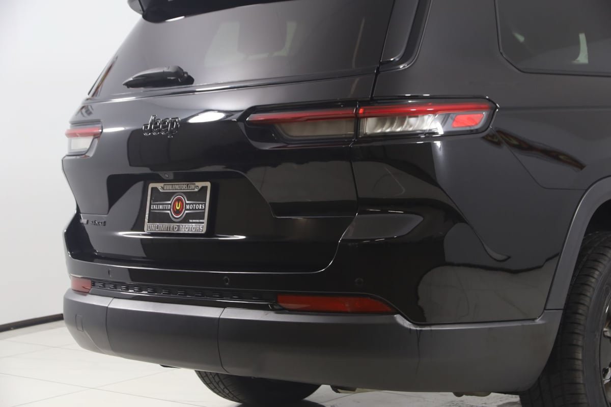 Used 2021 Jeep Grand Cherokee L Laredo AWD/4WD image 41
