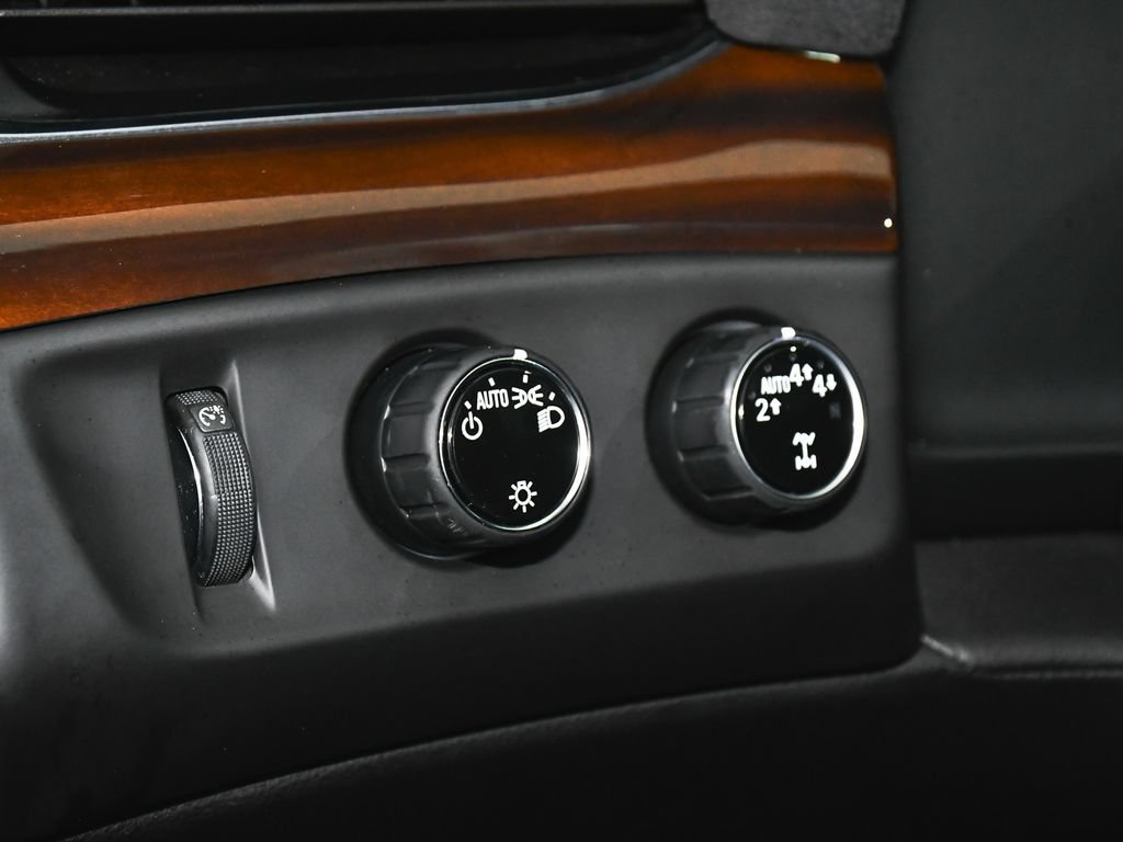 Used 2020 Cadillac Escalade Luxury AWD/4WD image 20